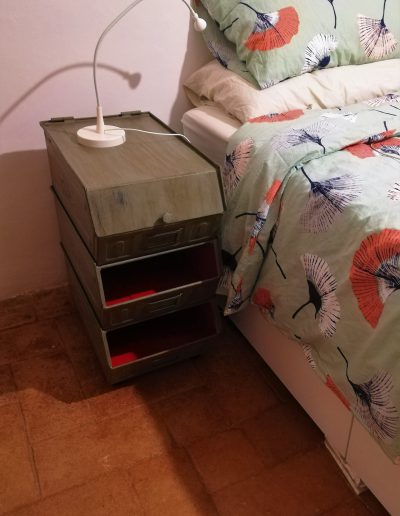 UNODUETRE Comodino (11)