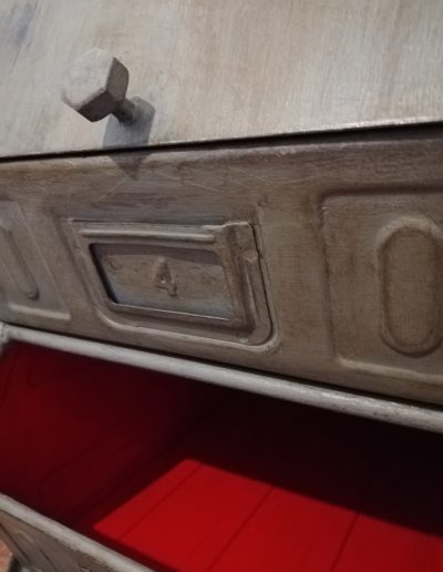 UNODUETRE Comodino (4)