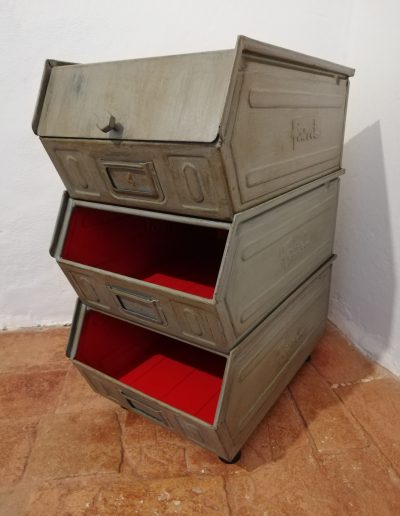 UNODUETRE Comodino (5)